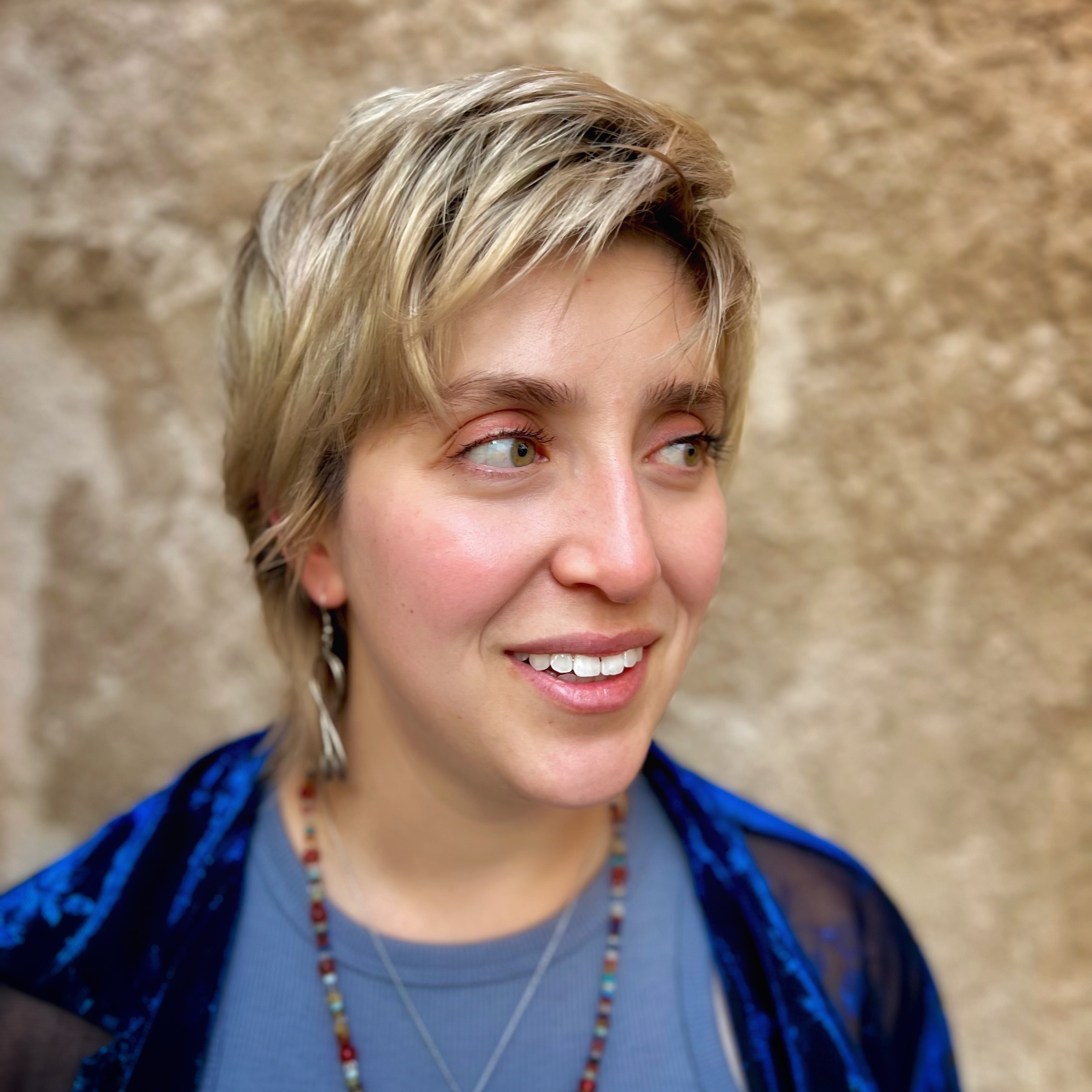 Nadine, founder of Nadine Helps